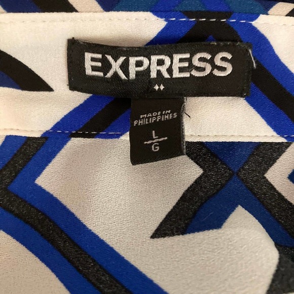 Express Shirt Womens Sz L Ivory Black Blue Patterned Pocket Button Up Blouse - Picture 11 of 11